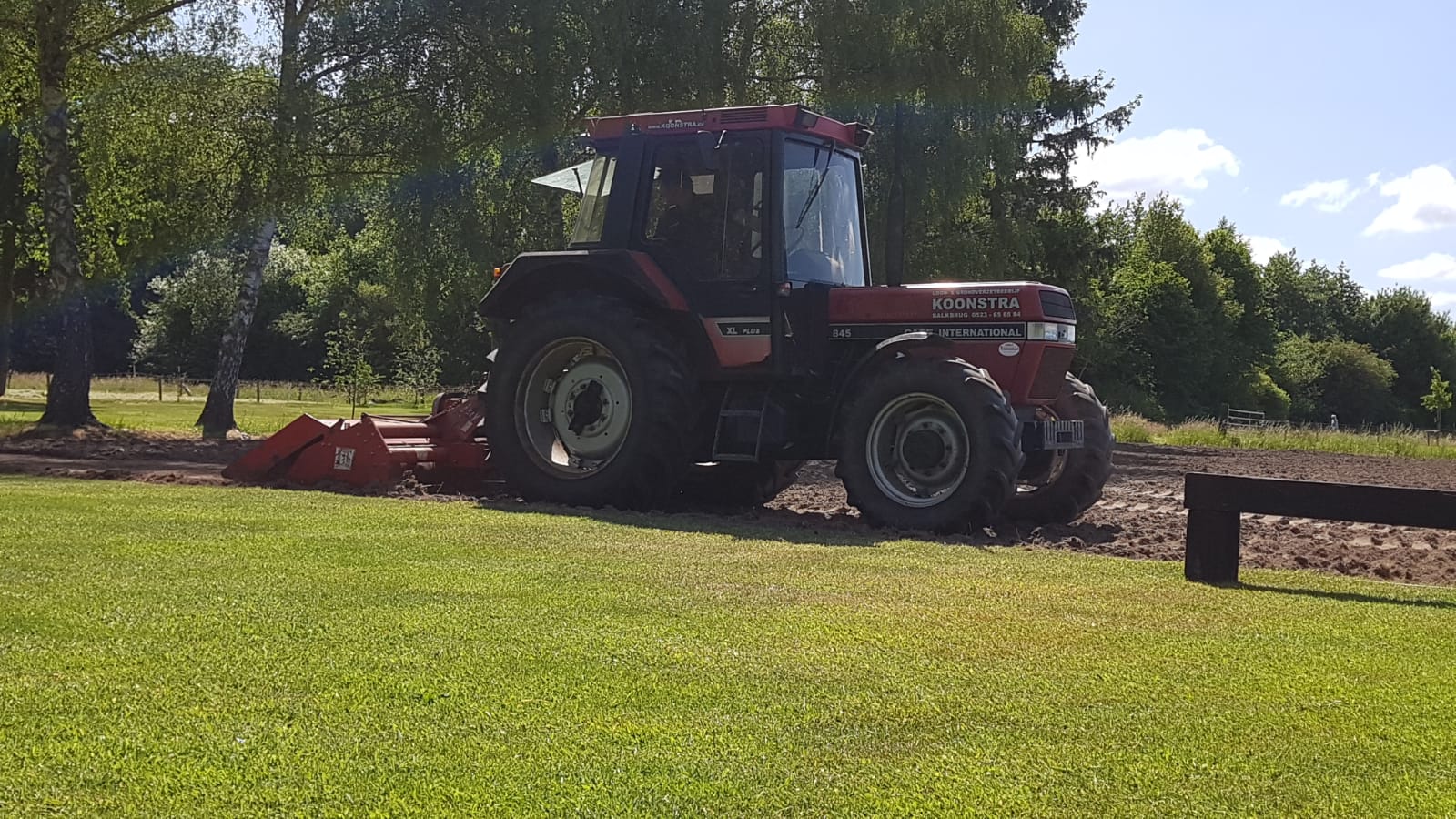 Loonbedrijf Koonstra, Overtopfrezen met lely