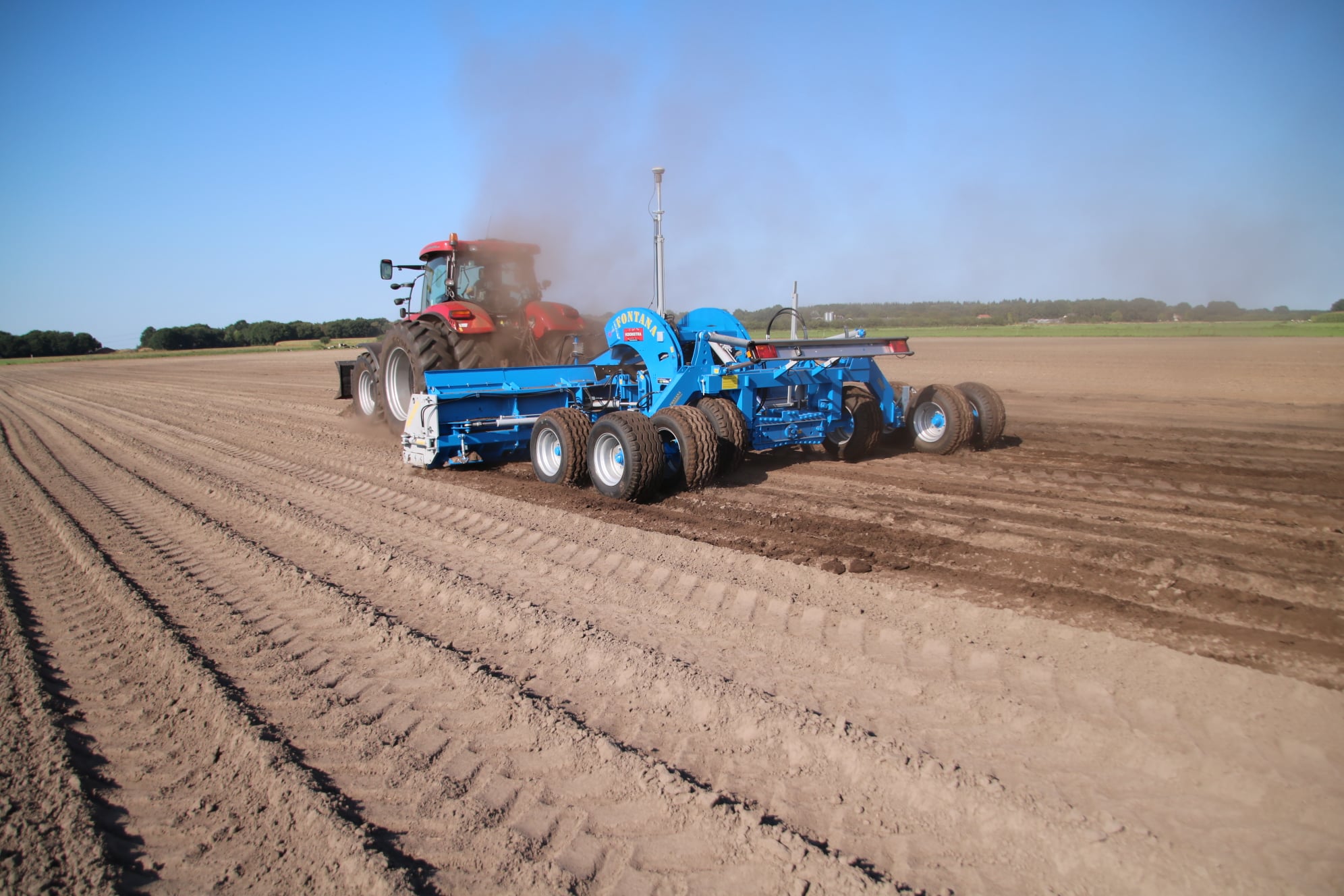 Koonstra, kilveren met kilverblad, egaliseren