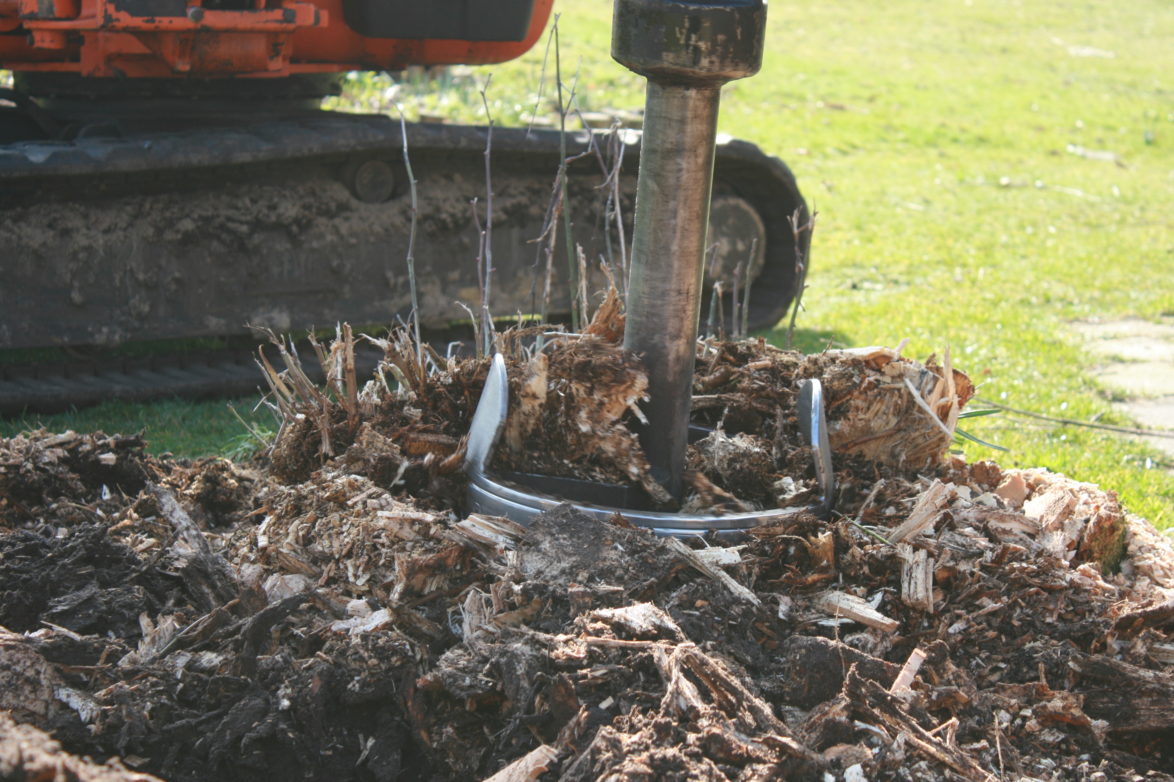 Koonstra, stobben verwijderen, stobben boren