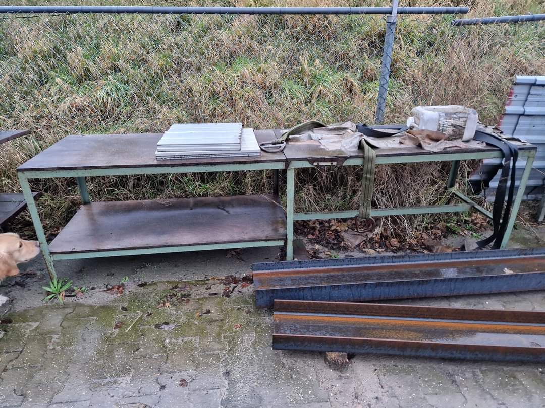 Loonbedrijf Koonstra te koop werkbank