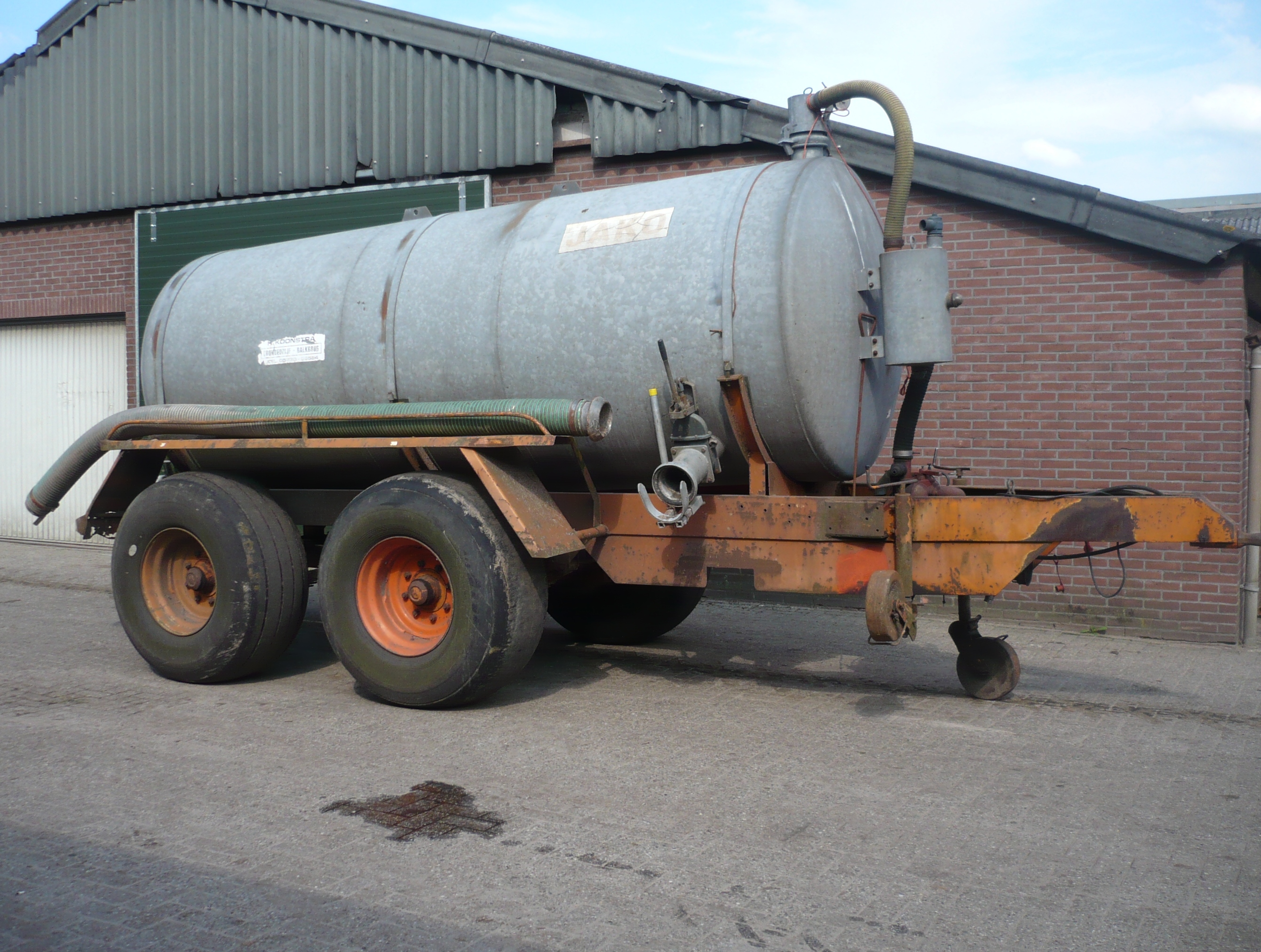 Loonbedrijf Koonstra verhuur 8500 ltr. tank 