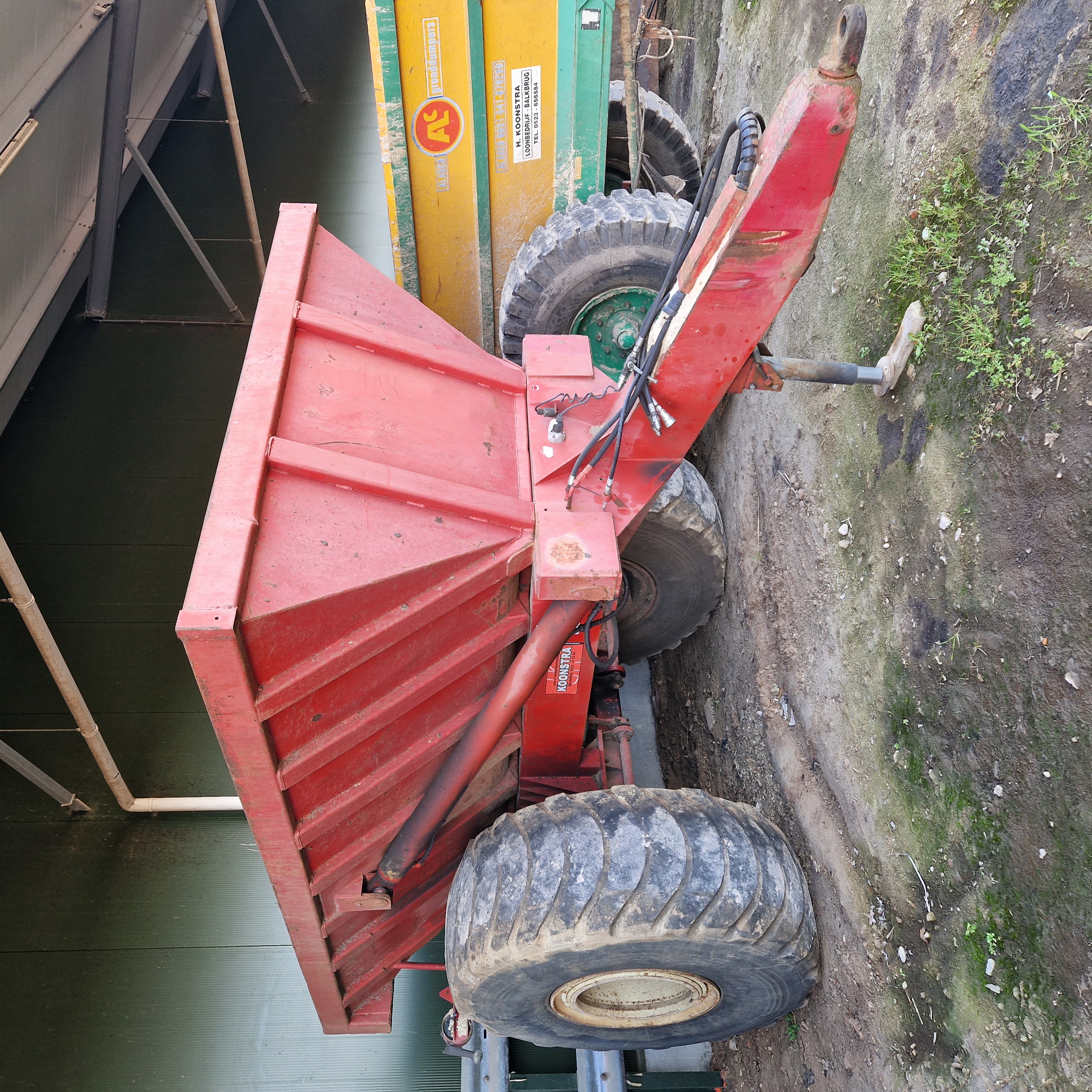 Loonbedrijf Koonstra verhuur kieper, dumpers