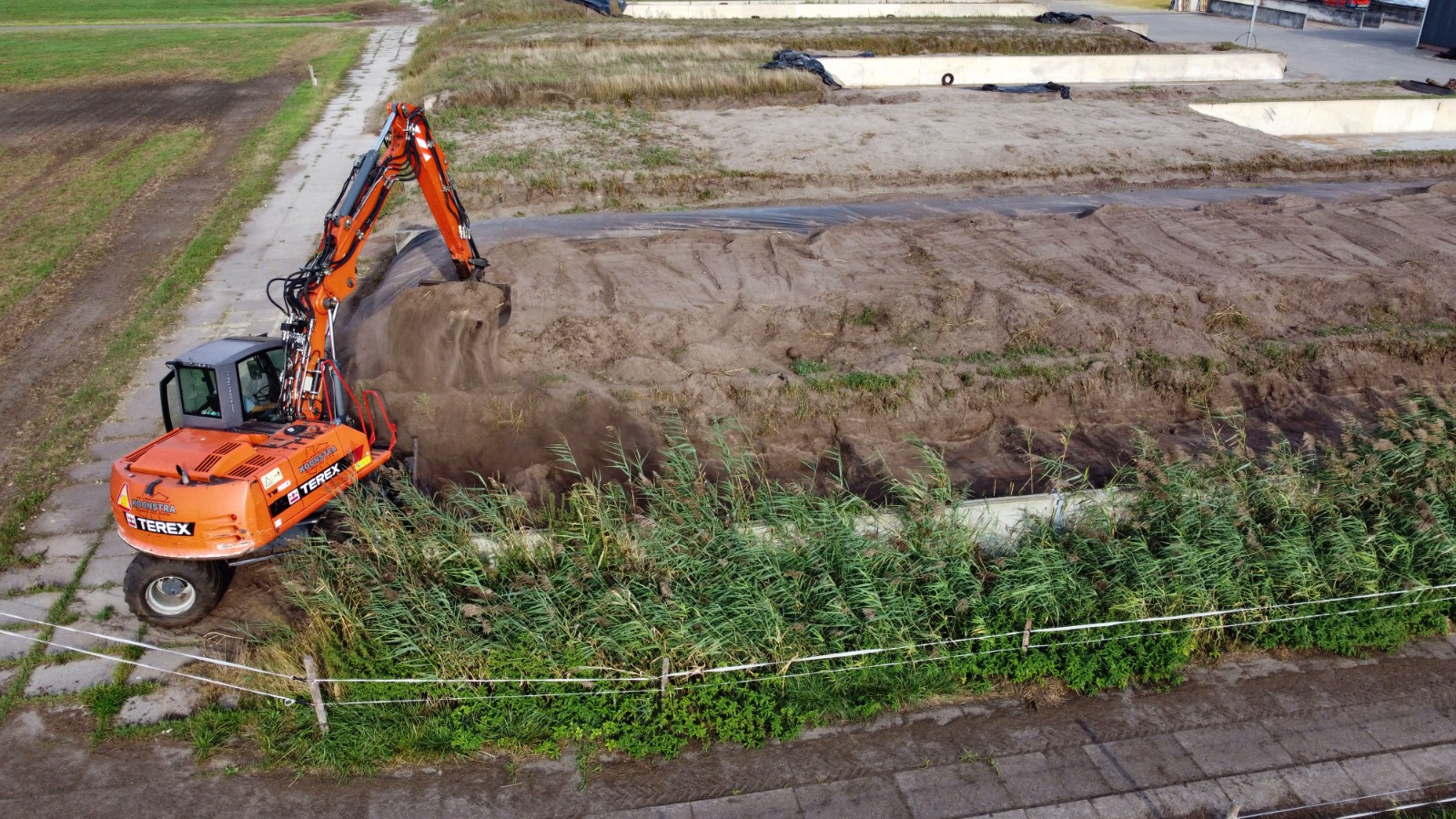 Kijkje van bovenaf...kuilbult onderspitten