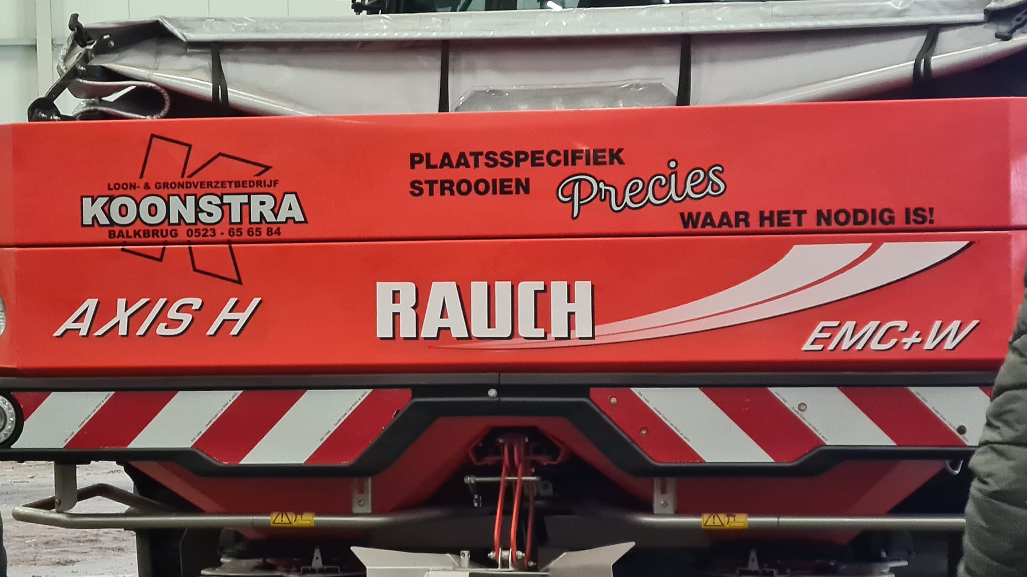 Loonbedrijf Koonstra Leerlingen informeren keuzedeel precisielandbouw.