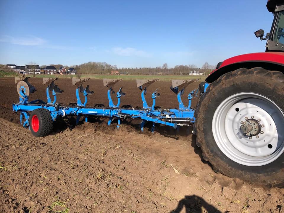 Ploegen met vorenpakker