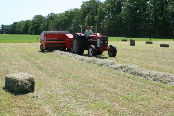 Hogedrukpersen hooipersen