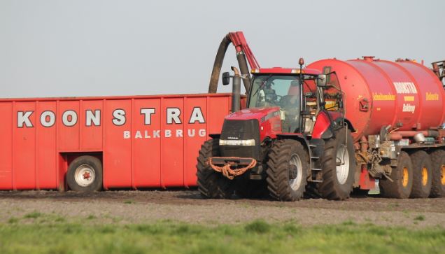 Schuitemakertank voor mesttransport