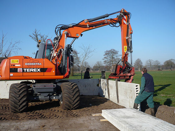 Sleufsilo leveren en plaatsen