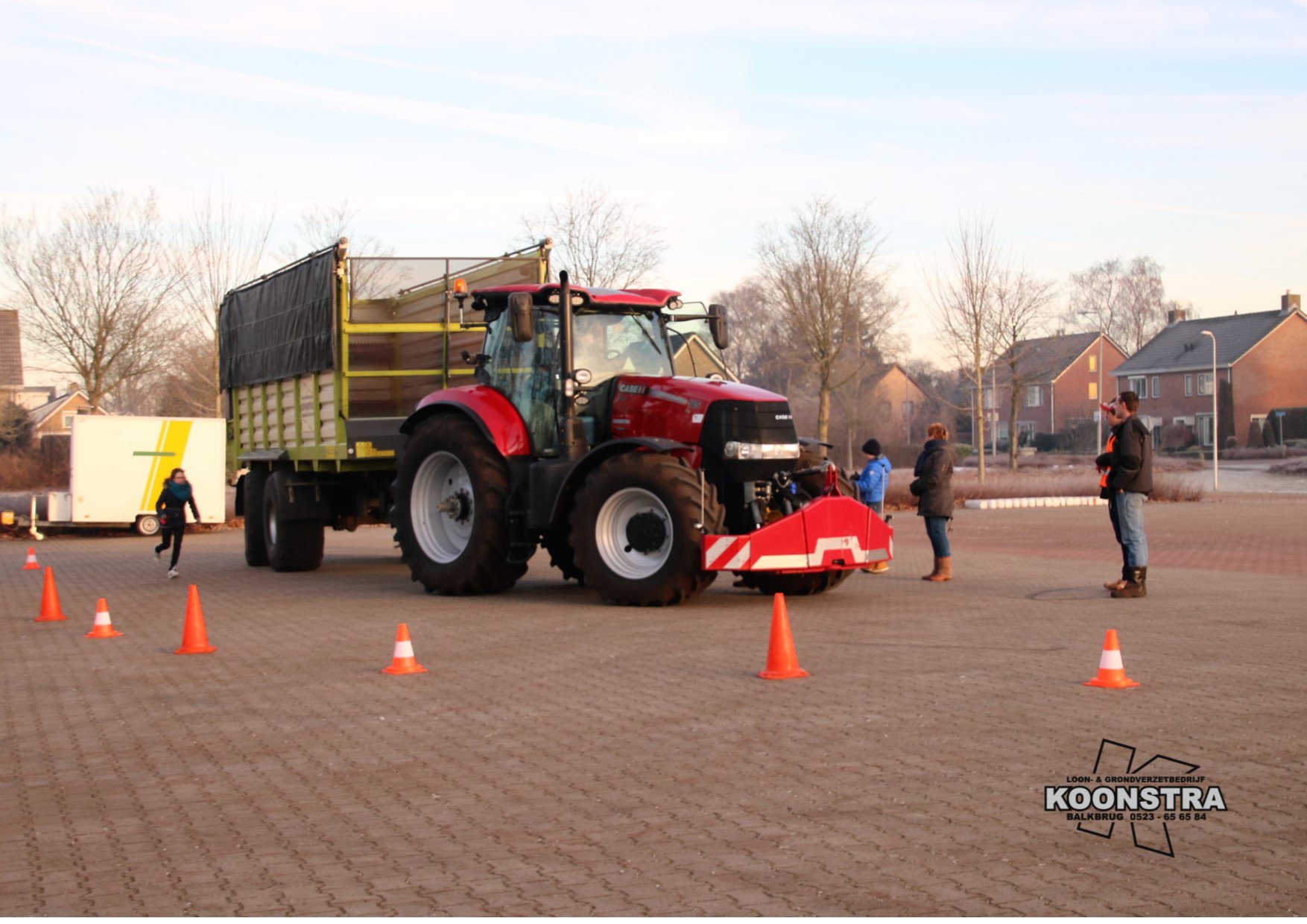 VOMOL veilig omgaan met opvallend landbouwverkeer 