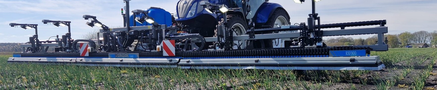Loonbedrijf Koonstra Spotsprayen RFX900